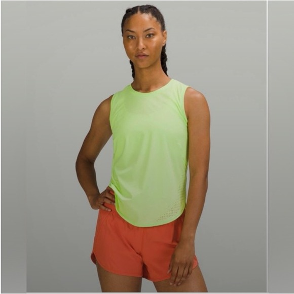 lululemon athletica Tops - Lululemon Women's High Neck Split‎ Hem Running Tank Neo Mint Size 6